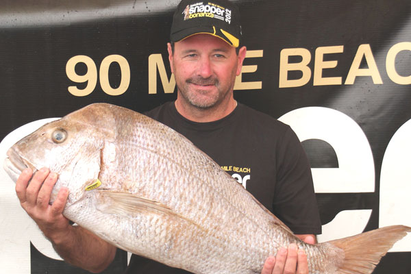 New contest record and overall heaviest snapper winner Darin Maxwell from Te Puke with 12.030kg landed Wednesday.